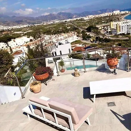 Modern + Infinity Pool. Views In Nerja! Nerja