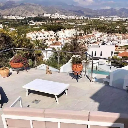 Modern + Infinity Pool. Views In Nerja! Villa