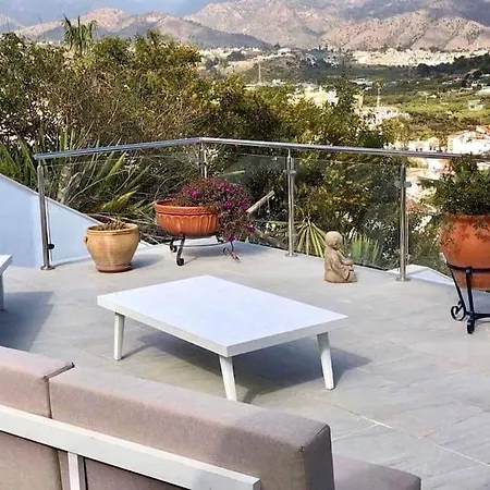 Modern + Infinity Pool. Views In Nerja! Nerja