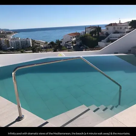 Villa Modern + Infinity Pool. Views In Nerja!